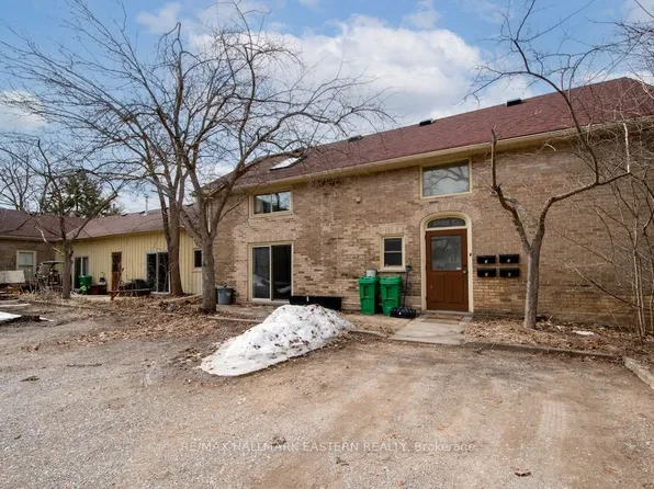 11 Argyle St, Peterborough, ON K9H 7M2