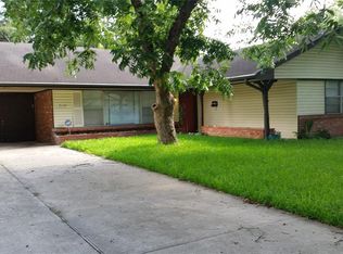 5610 McKnight St, Houston, TX 77035