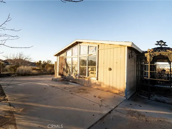 10374 Olivine Rd, Victorville, CA 92392