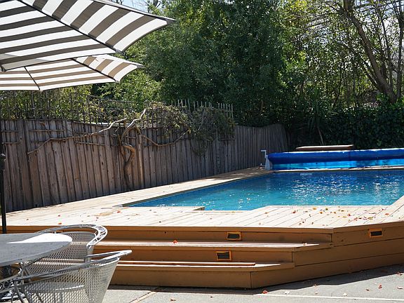 In ground vinyl-lined pool