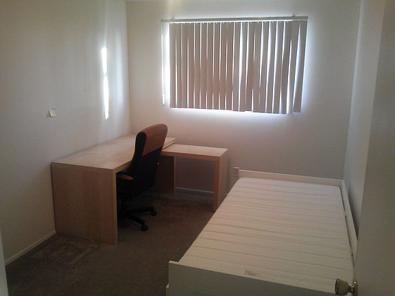 Bedroom furniture2