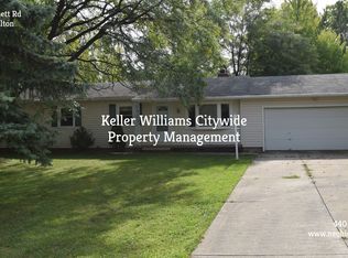 19427 Bennett Rd, North Royalton, OH 44133