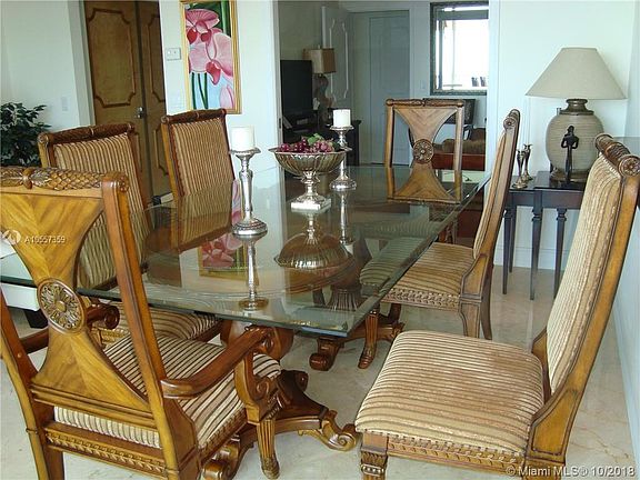 4th image of 19400 Turnberry Way APT 1931