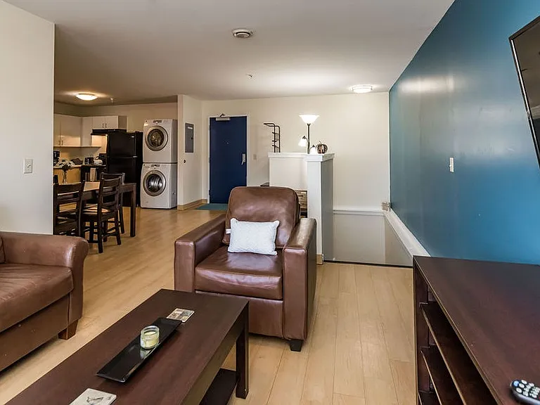 Copper Beech Commons — Photo 9