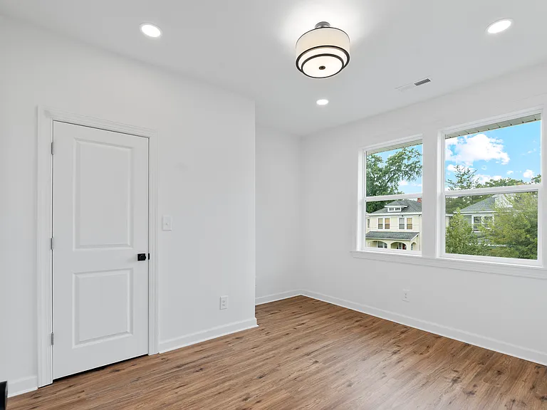 3019 Garland Ave #1 — Photo 7