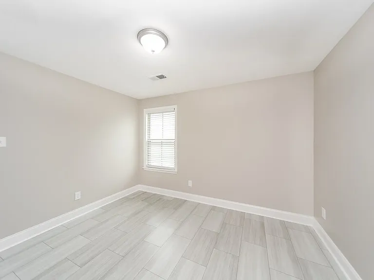 7200 Kingcrest Rd — Photo 14