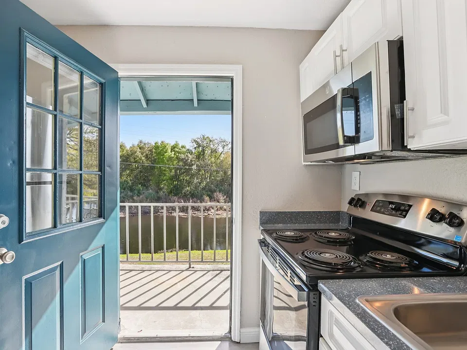 Serenity Lake Apartments