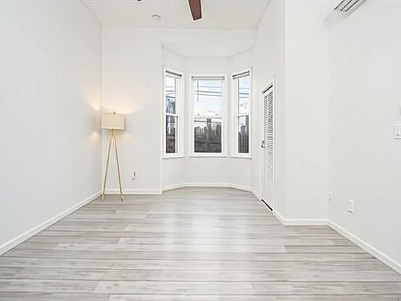 4th image of 91A Palisade Ave #2