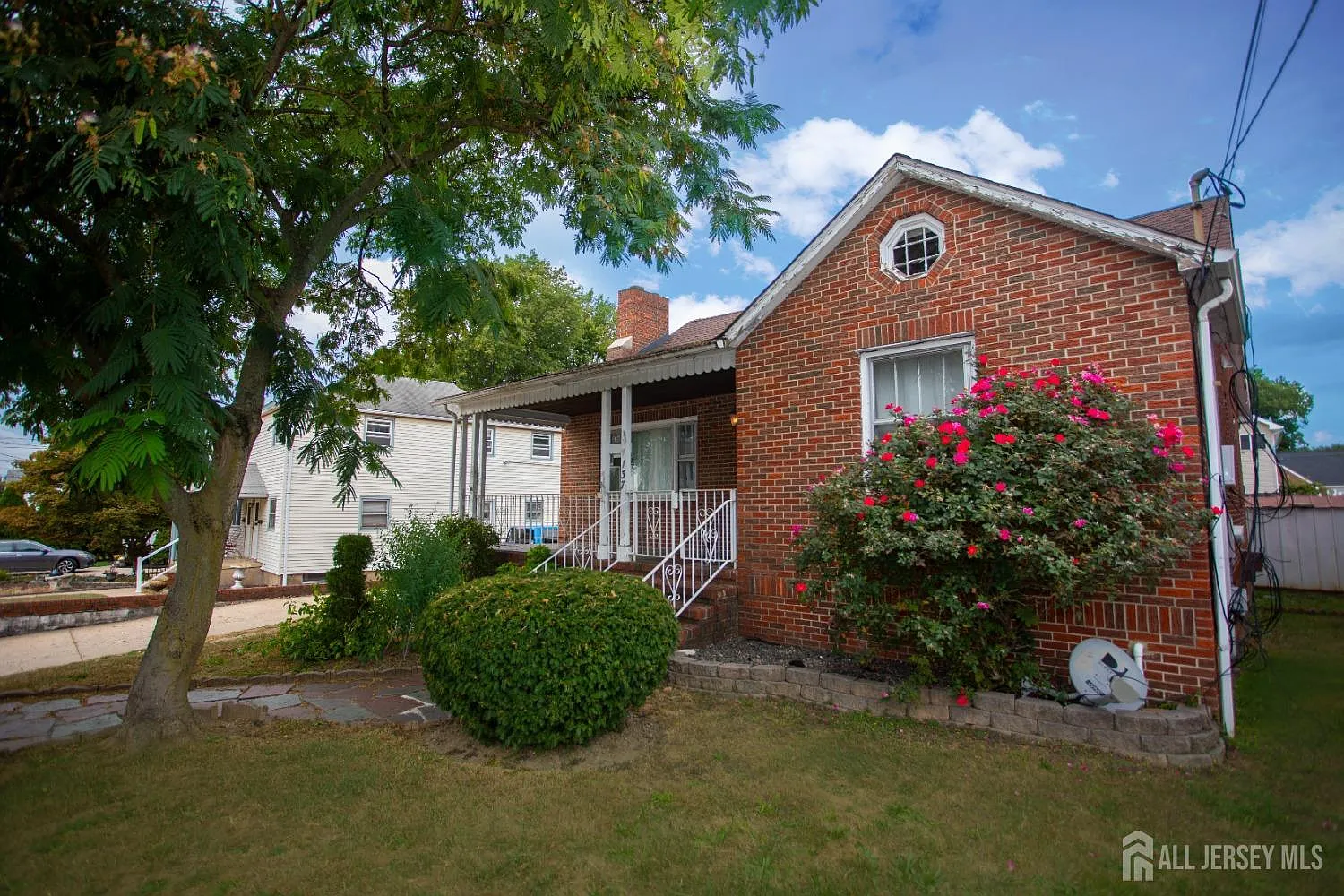 137 Washington Rd photo 1