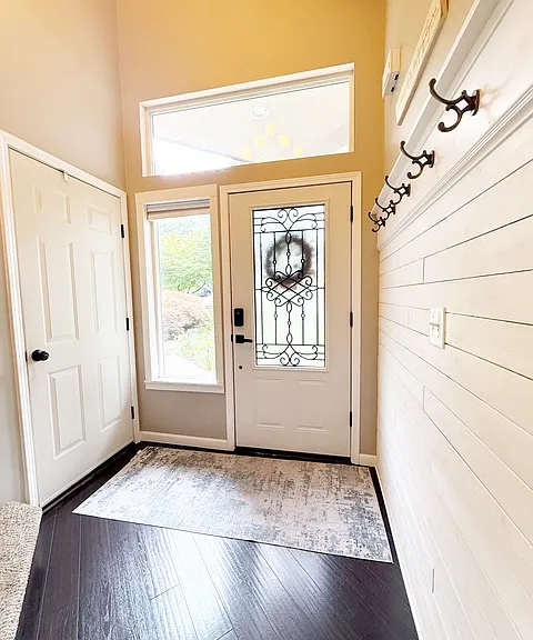 847 NE Cimeron Ct — Photo 5