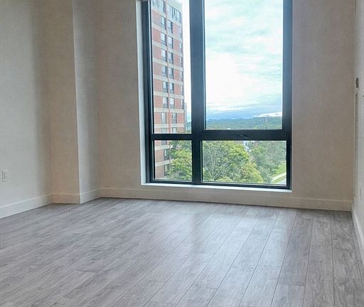 4th image of 80 Fenwood Rd #706