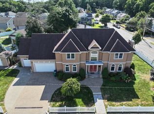 228 Wiswall Rd, Newton, MA 02459