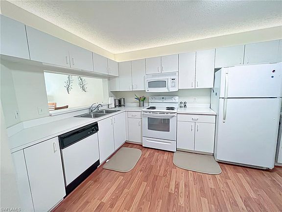 5th image of 7785 Esmeralda WAY #M-203