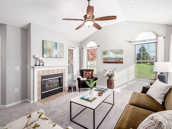 3rd image of 8515 Stonewoods Ln