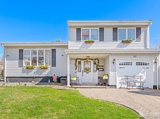 50 Cindy St, Old Bridge, NJ