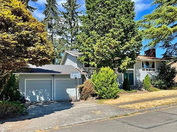 2nd image of 12120 SE 45th Pl