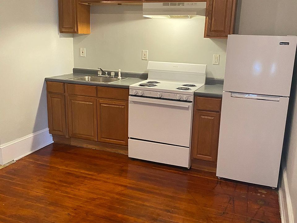 2nd image of 365 Crescent St #13
