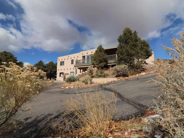 4007 N Buena Vista Ave, Farmington, NM 87401