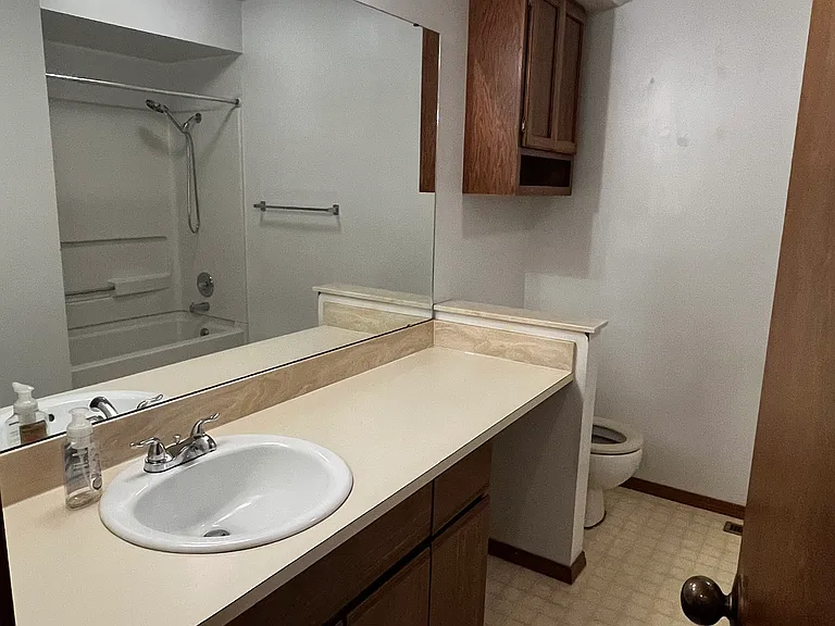2119 S Ferguson Ave — Photo 18