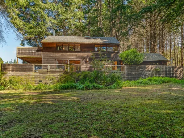 35244 Fly Cloud Road, The Sea Ranch, CA 95497
