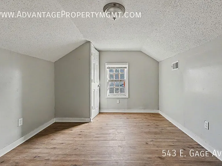 543 E Gage Ave — Photo 18
