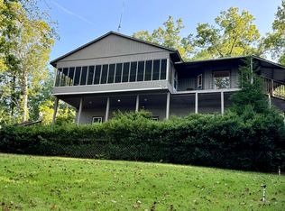 304 Whitewater Lake Rd #U, Tamassee, SC 29686