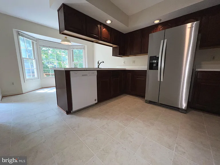 2104 Patty Ln — Photo 7