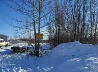 872 Minutemen Loop, North Pole, AK 99705