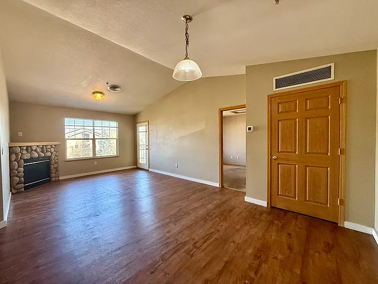 2226 W Elizabeth St #D303 — Photo 9