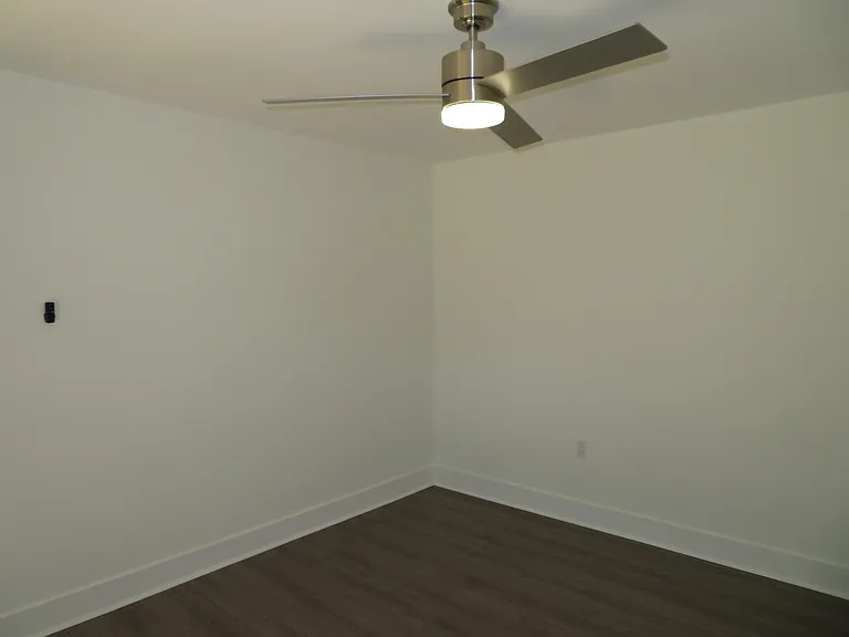 1700 Embassy Dr #708 — Photo 12