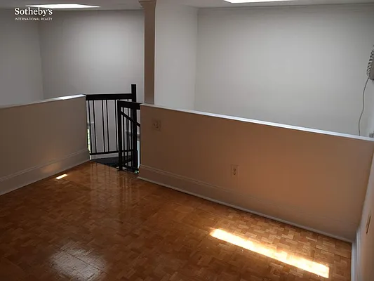 Rented by Sotheby's International Realty | media 6