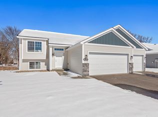 6628 Granby St, North Branch, MN 55056