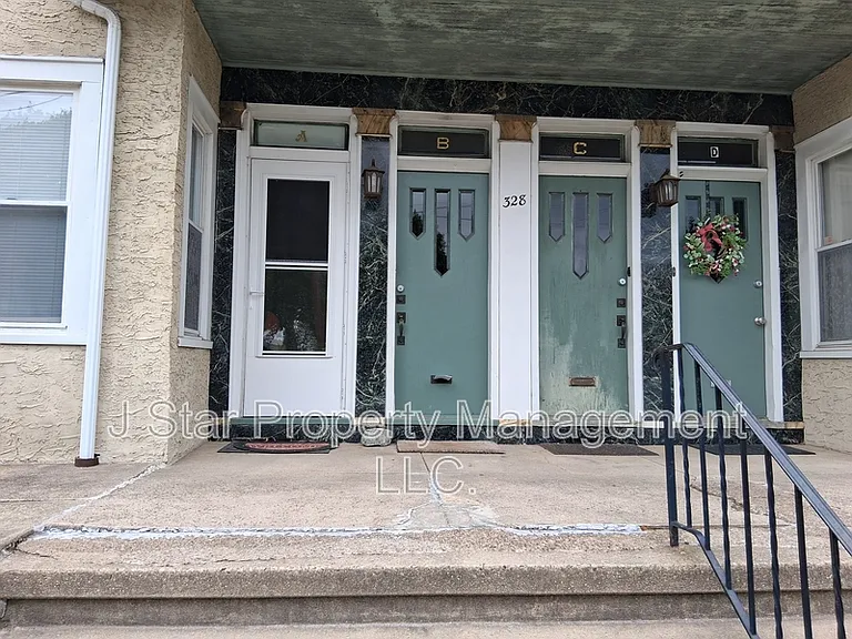 328 High St #B — Photo 3