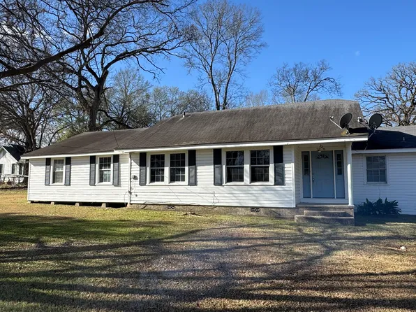 511 N Market St, Carthage, TX 75633