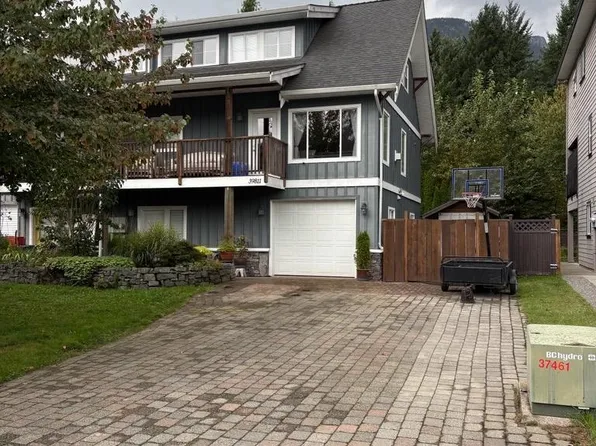 39811 No Name Rd, Squamish, BC V8B 0G3