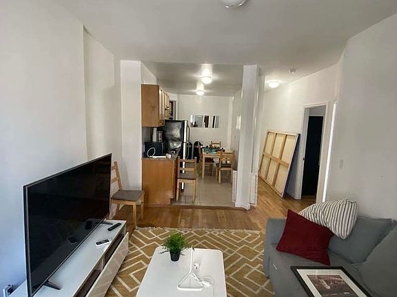 2nd image of 200 W 14th St #3E