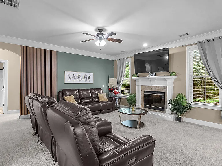 113 Greystone Dr — Photo 22
