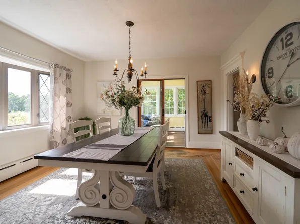 55 Akin St, Fairhaven, MA 02719