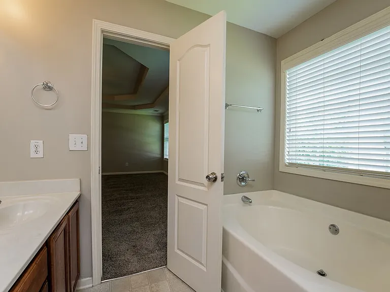 2701 Sedgeview Ln — Photo 13