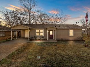 403 Live Oak St, Valley Mills, TX 76689