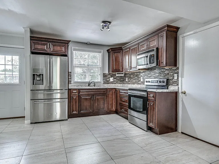 655 Harding Pl — Photo 20