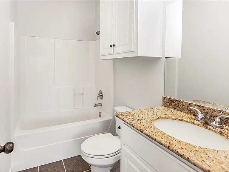 3933 John Sharp Pkwy #A — Photo 27