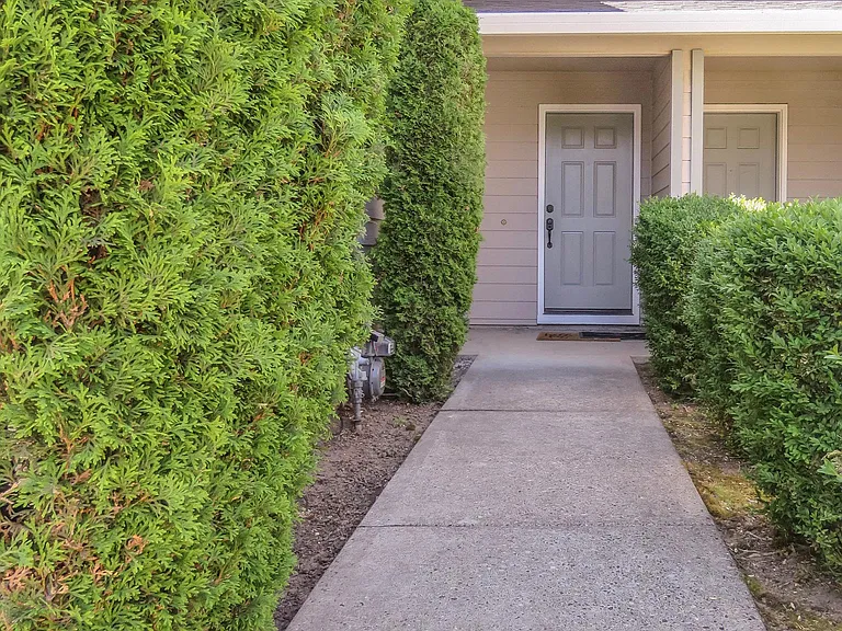 20768 SW Kinnaman Rd — Photo 2