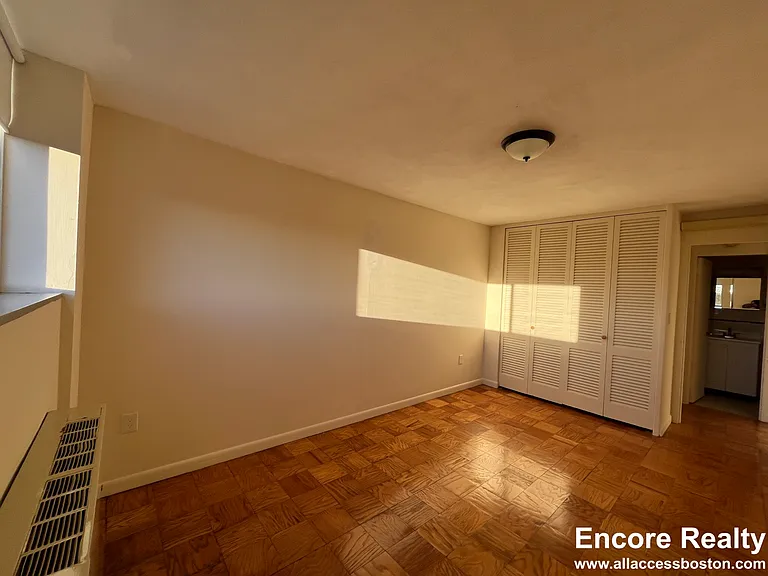 17 Monmouth Ct #M — Photo 21