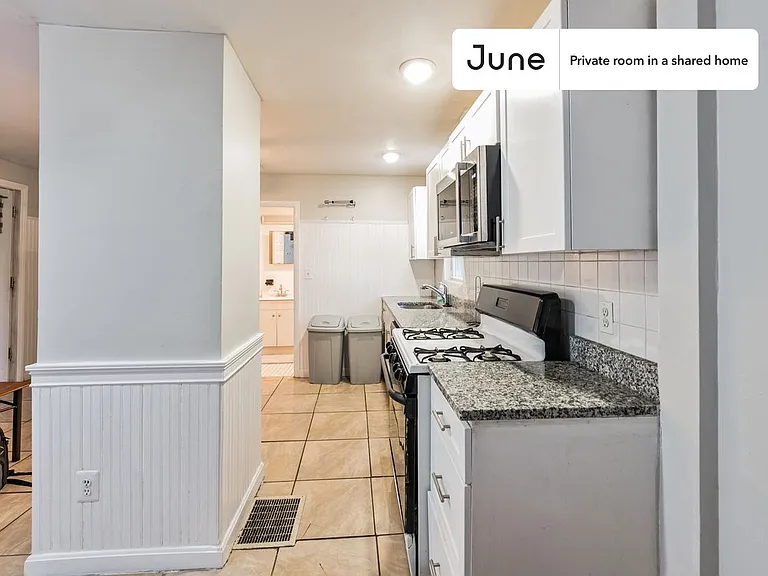 256 Hurley St #C — Photo 4