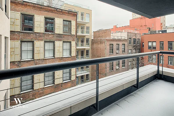 Rented by Warburg | media 4