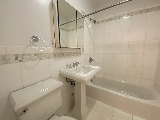 Rented by Corcoran | media 36