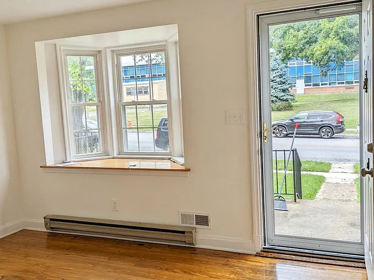 8309 Pleasant Plains Rd — Photo 4