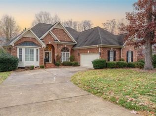 15 Middlefield Ct, Greensboro, NC 27455