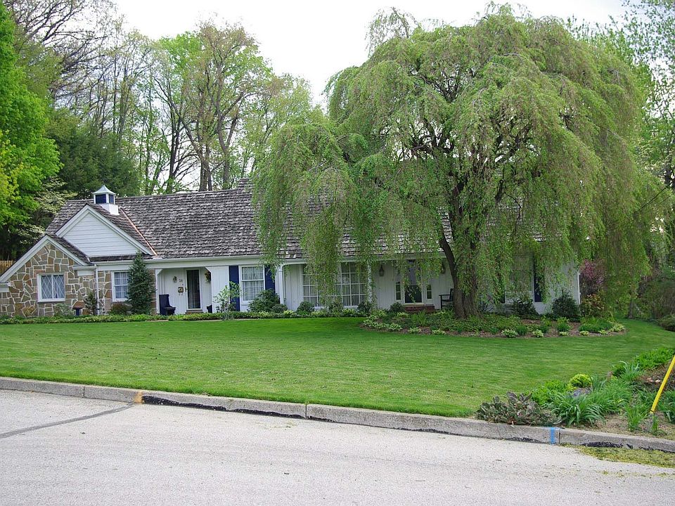 1st image of 28 Cypress Ave